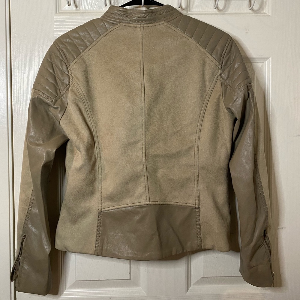 H&M Jacket - Picture 2 of 2
